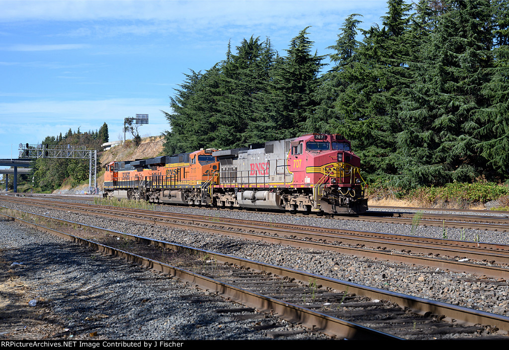 BNSF 707